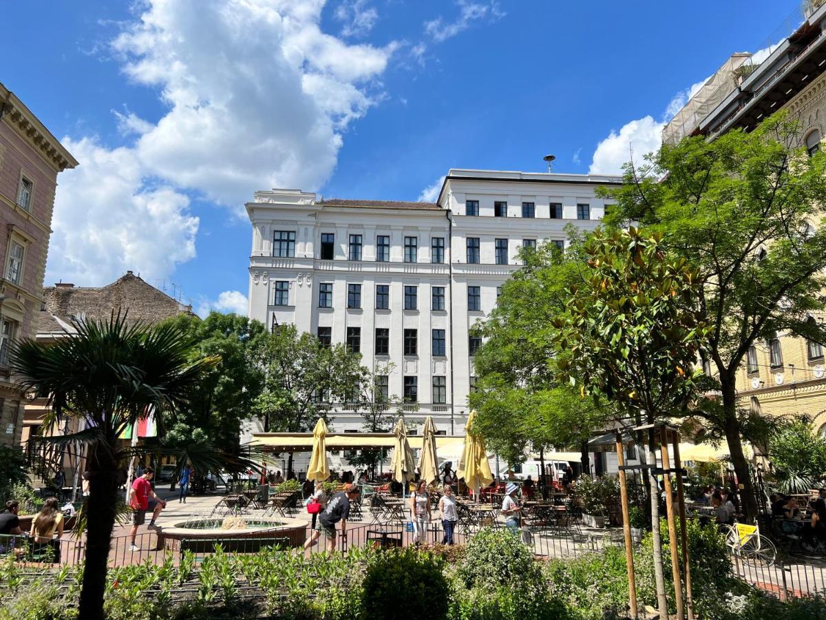 Cedar Inn Budapest - Palace District Esterno foto
