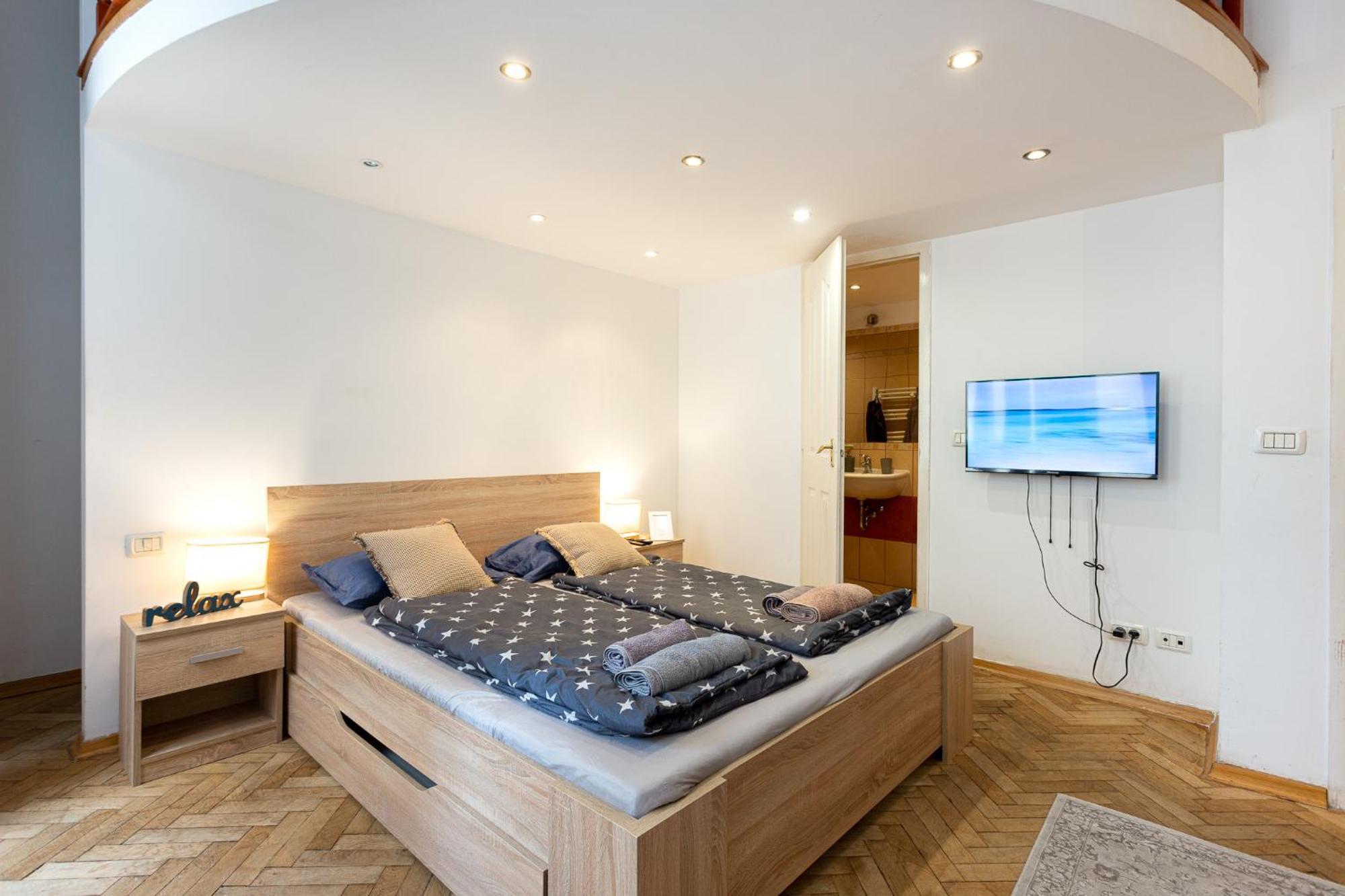 Cedar Inn Budapest - Palace District Esterno foto